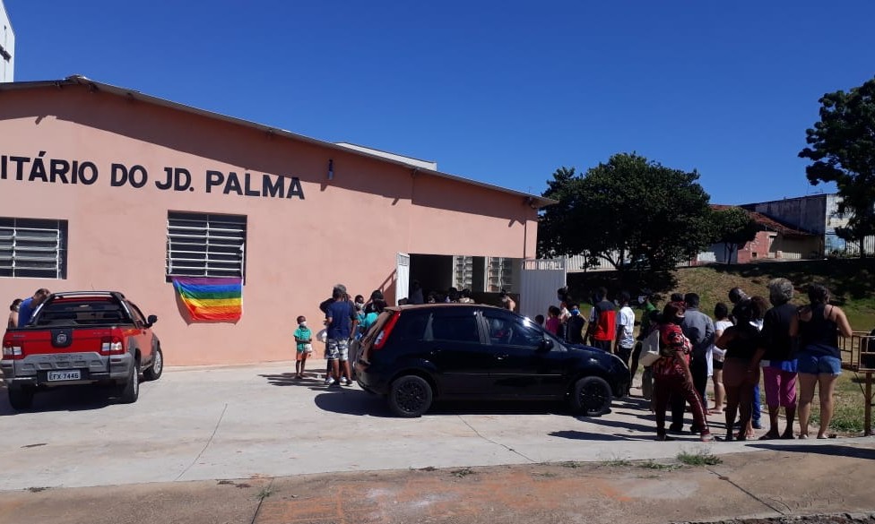Grupo Coletivo Arco Iris recebe apoio e trabalha para ajudar famílias