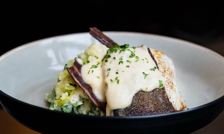 Conheça o segredo para deixar o peixe com crosta perfeita e delicioso