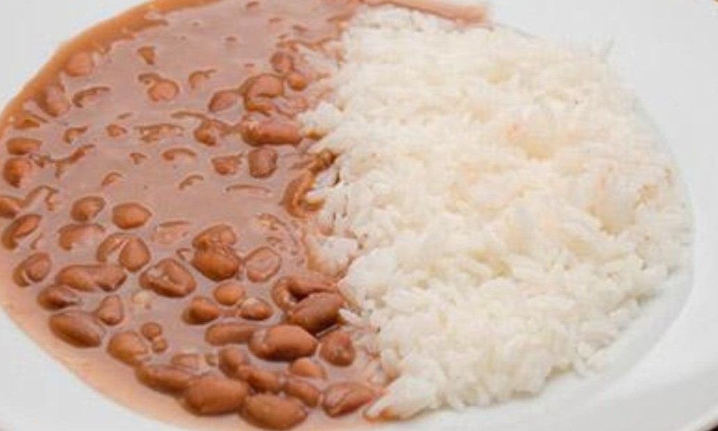 Em alta, arroz e feijão pesam no bolso do brasileiro durante a pandemia