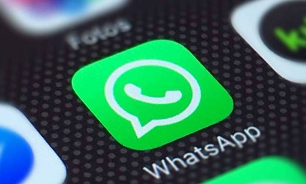 WhatsApp fica instável e usuários reclamam no Twitter; confira memes
