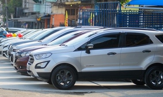 Mercado de carros usados desaba e caminha para o pior trimestre do século