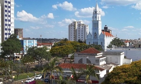 Sol e tempo aberto se destacam nesta terça-feira, 16, em Franca, diz previsão