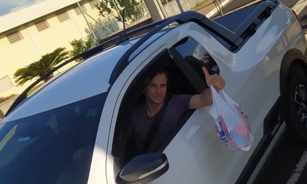Unesp Franca retoma “Drive Thru da Solidariedade” em prol das famílias carentes