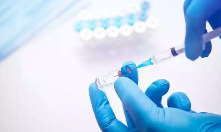 Aplicação de vacina contra Covid no Brasil começará pelos grupos de risco