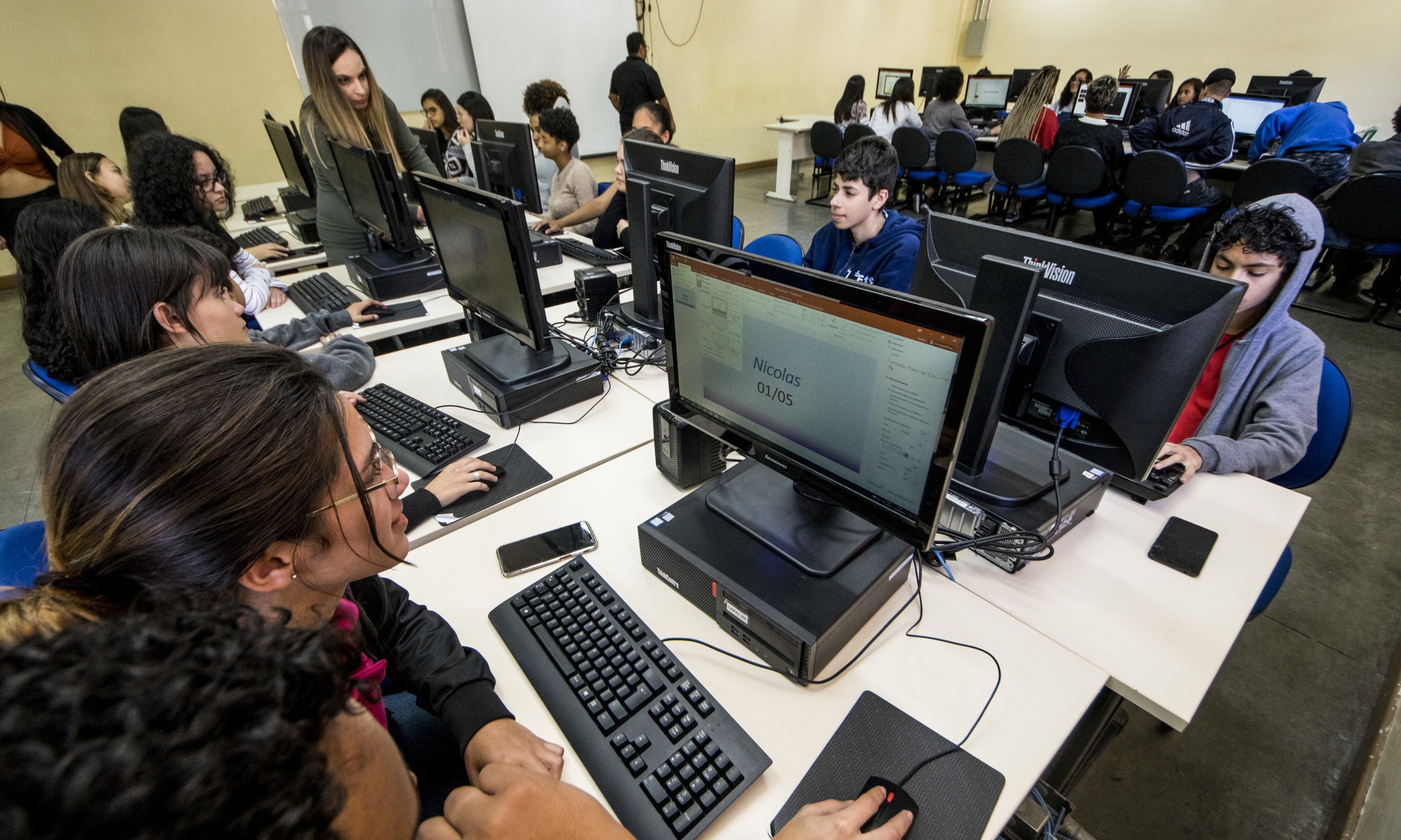 Etecs e Fatecs têm acesso gratuito à plataforma educacional da Amazon