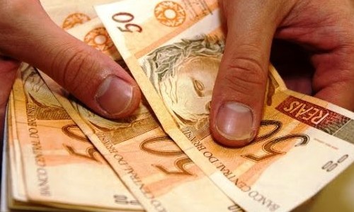 SP oficializa congelamento de salários do funcionalismo público em troca do socorro