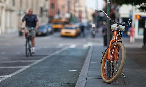 Alternativa a transportes coletivos, bicicletas têm alta de 50% nas vendas