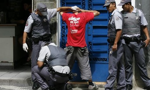 Policiais militares de SP vão usar câmeras nas fardas, garante João Dória
