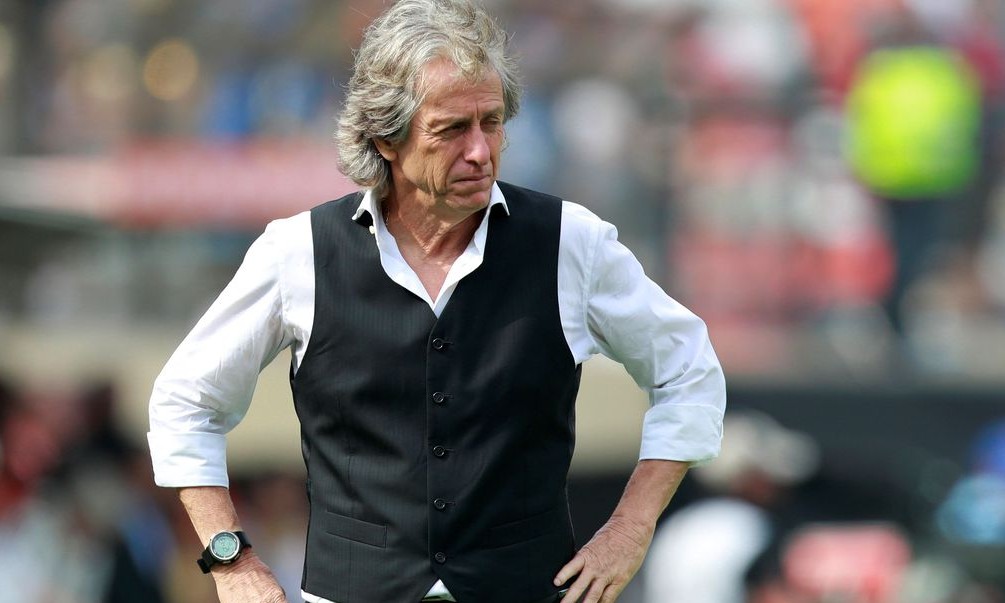 Pela Internet, Flamengo anuncia saída do técnico português Jorge Jesus