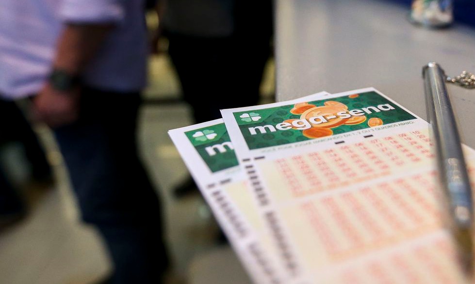 Mega-Sena acumula e prêmio de sábado, 1º, pode chegar a R$ 23 milhões