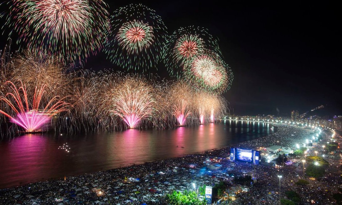 Réveillon do Rio não foi cancelado, mas terá novo formato, garante prefeito