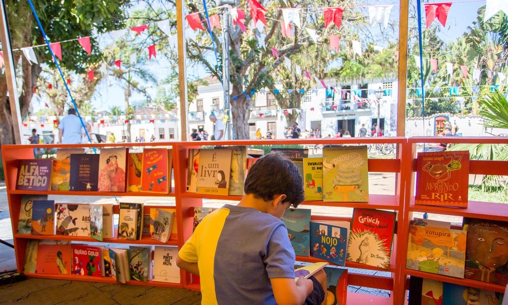 Biblioteca de São Paulo promove contação de histórias online