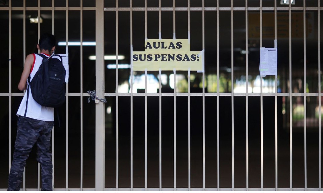 Pandemia: Senado aprova MP que suspende número mínimo de dias letivos