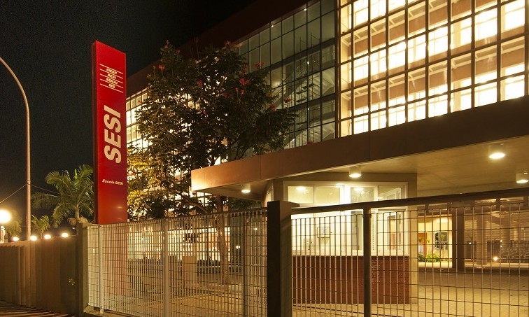 Alegando dificuldades por conta da pandemia, SESI demite mil funcionários