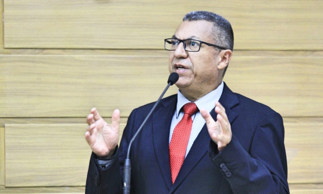 ​Vereador que foi abordado na madrugada denuncia truculência de policiais