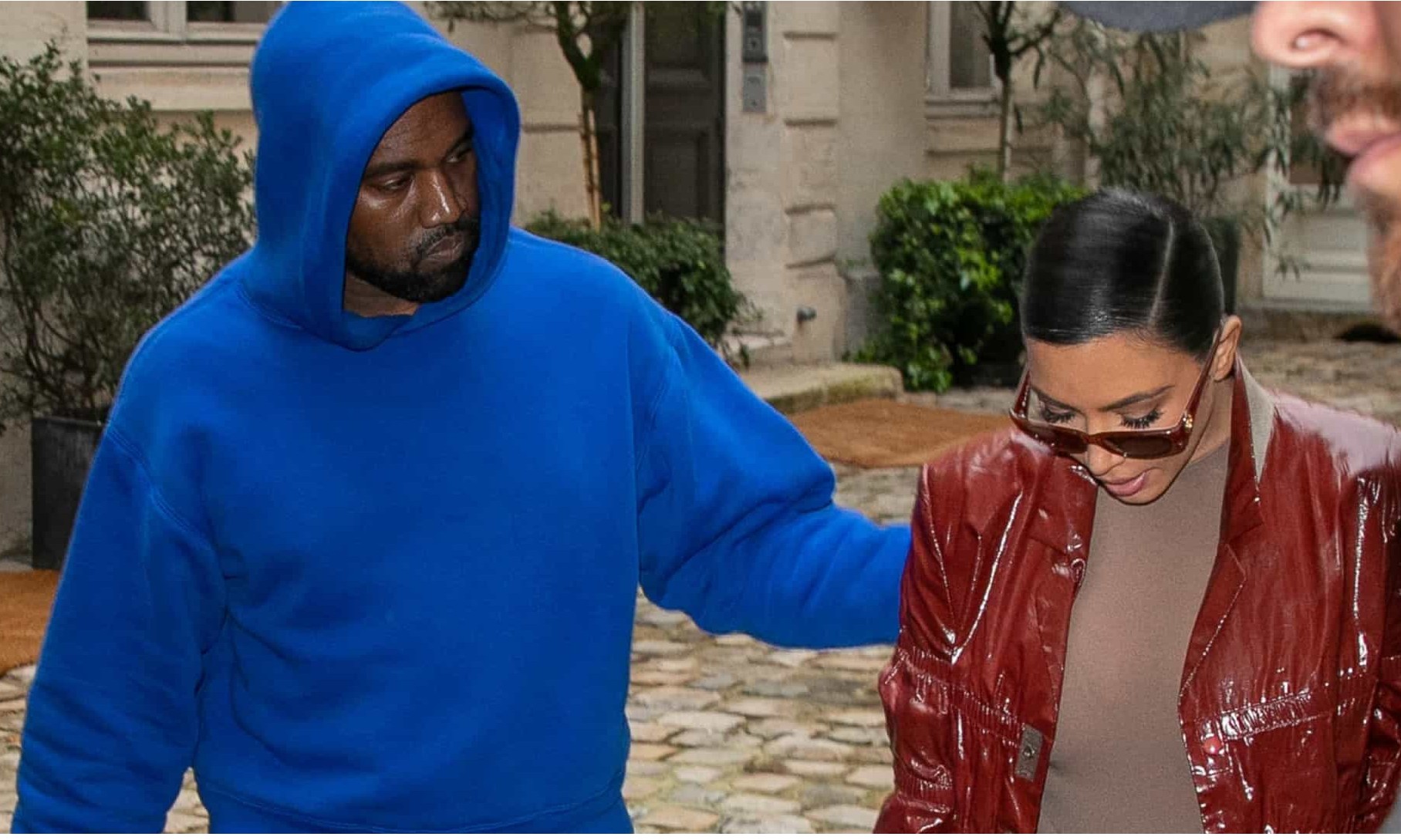 Kanye West diz que Kim Kardashian quer interná-lo após polêmico comício
