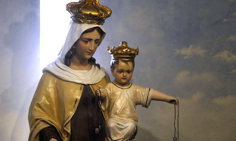 Atraia paz de espírito com o escapulário de Nossa Senhora do Carmo