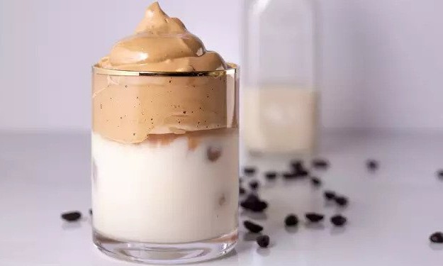 Dalgona Coffee: como preparar o café cremoso que é sucesso na Internet