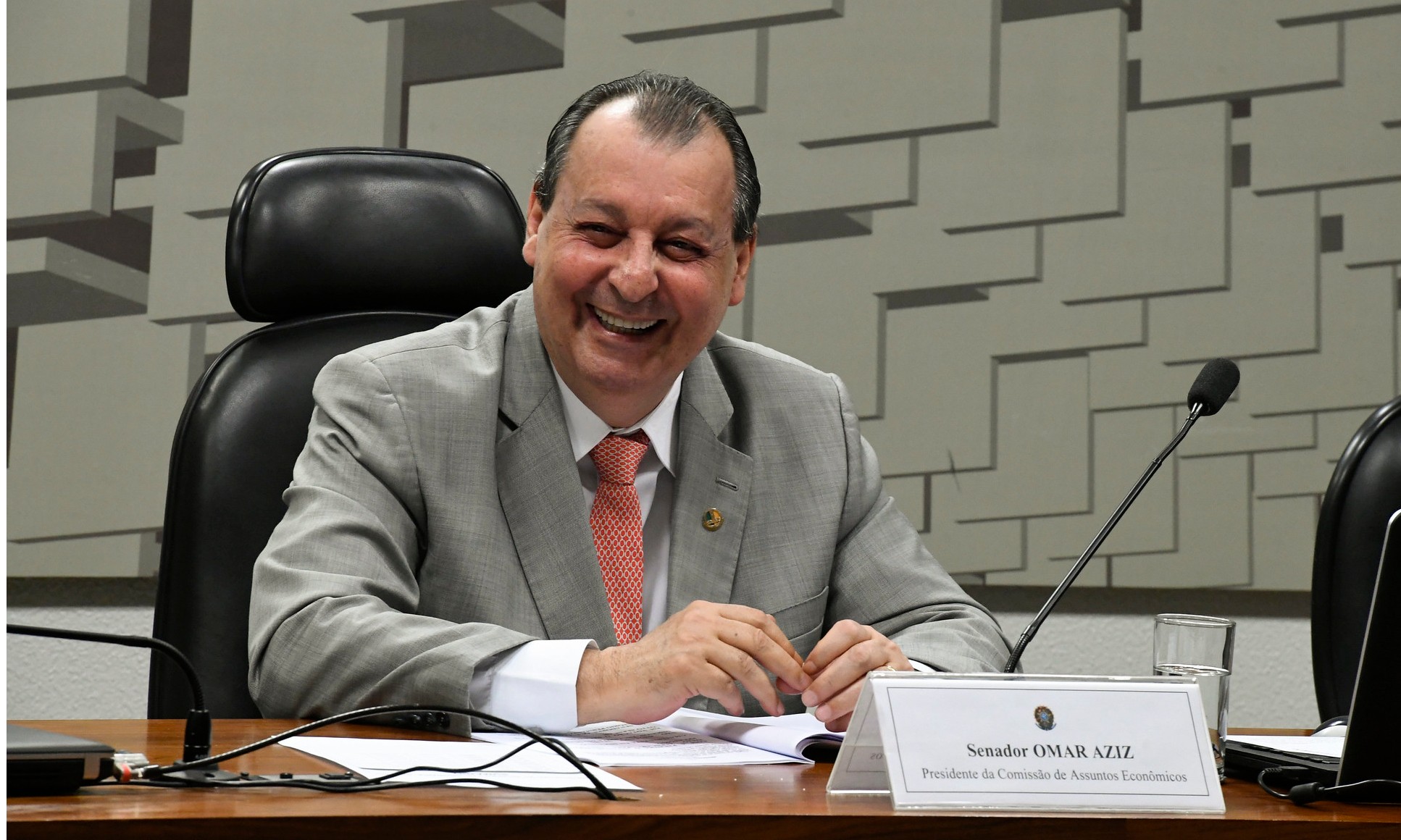 Senado aprova com alterações MP de crédito para empresas