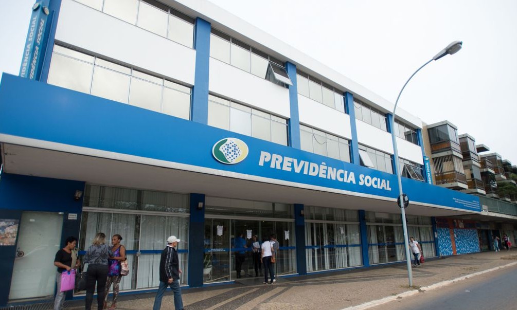 Prova de vida de aposentados e pensionistas é suspensa até setembro