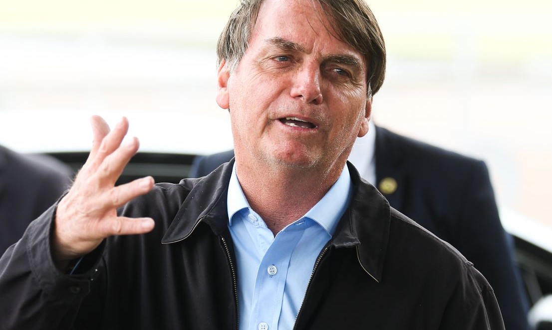 Presidente Jair Bolsonaro defende reabertura do comércio em vídeo. Veja