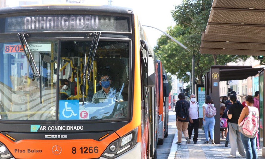 Setor de serviços consegue crescer 5% de maio para junho, diz IBGE