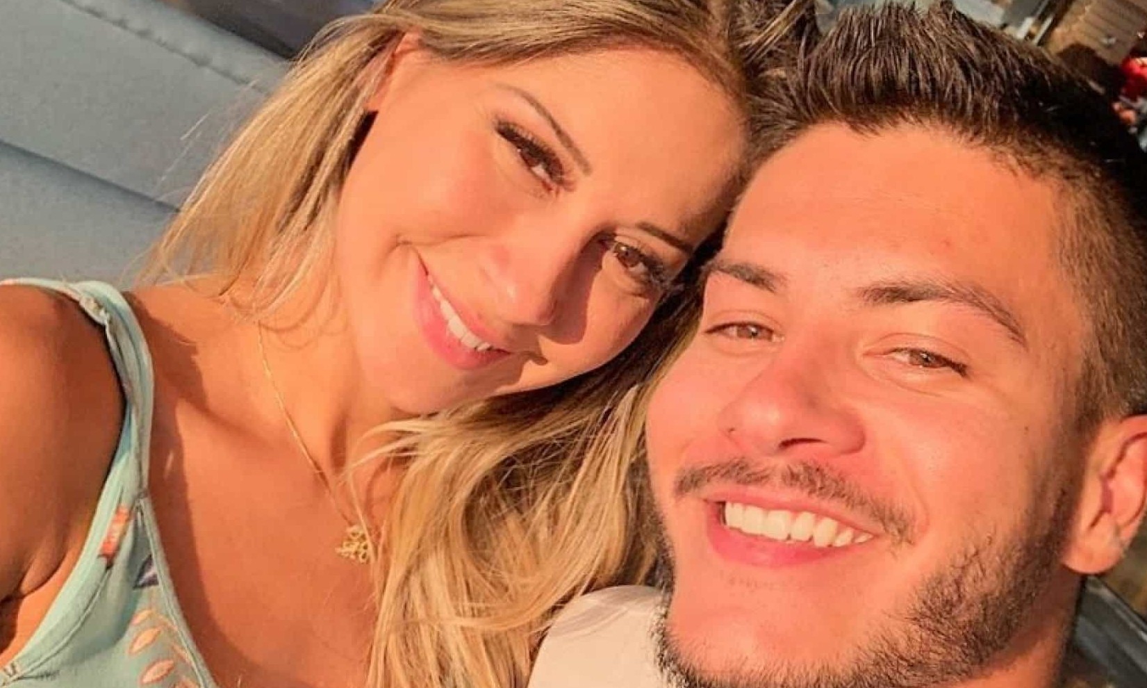Mayra Cardi diz que perdoou Arthur Aguiar e pede desculpas a ele
