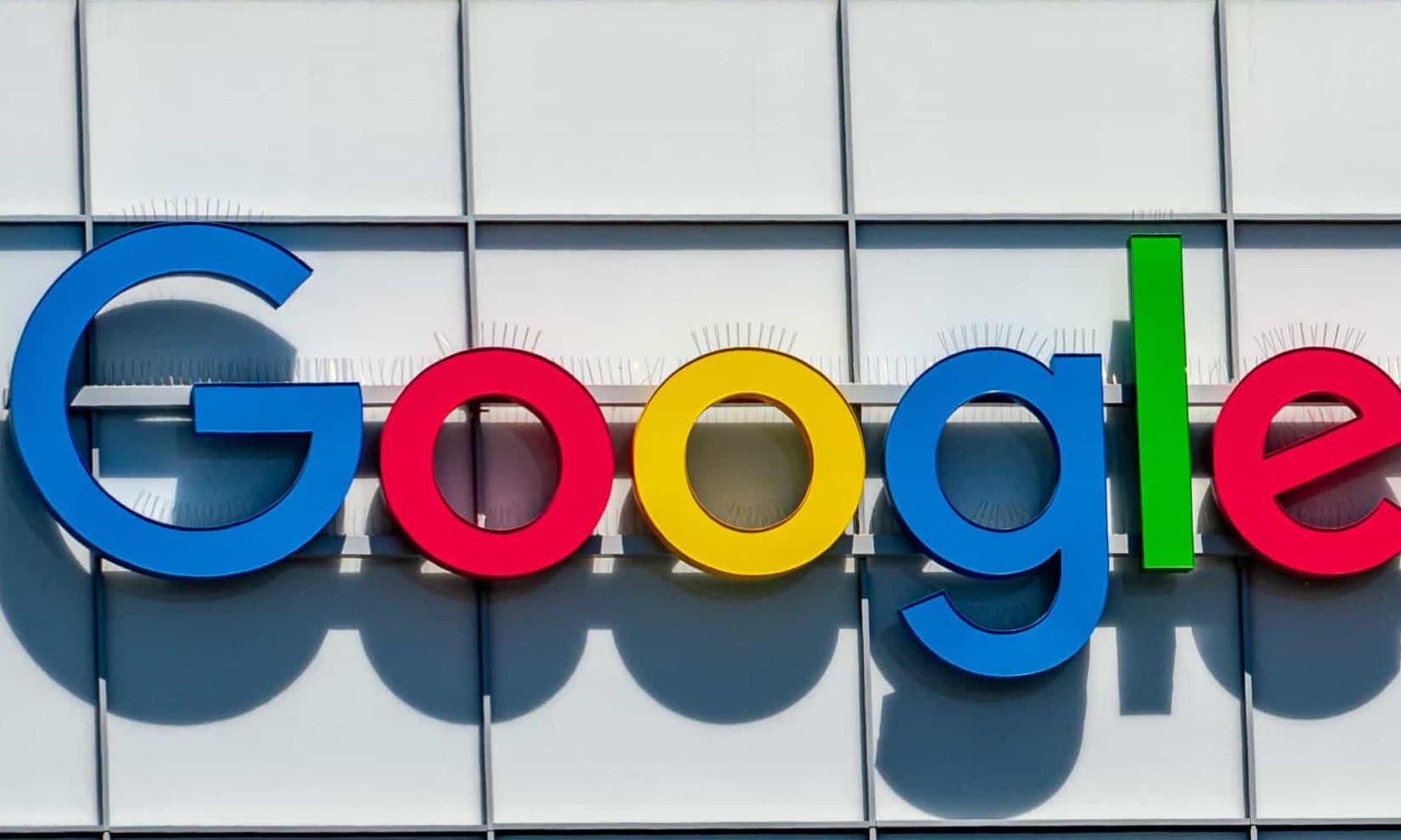 Maioria dos sites de fake news se financia via Google Ads, mostra pesquisa