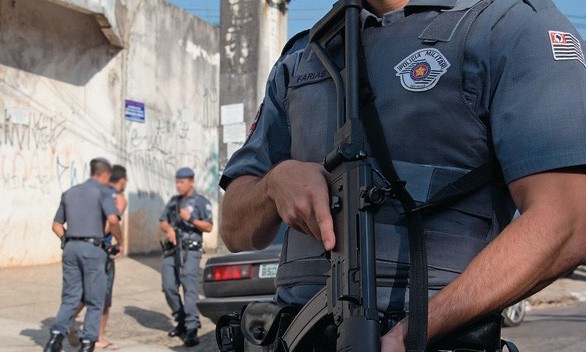 PM proíbe uso de mata-leão em abordagens policiais em todo o estado de SP
