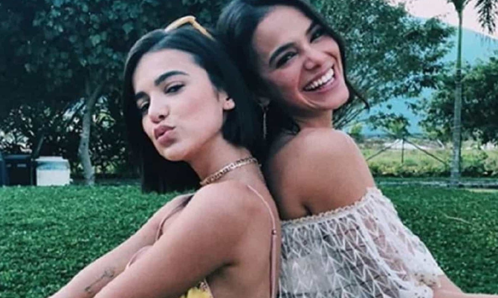 Bruna Marquezine e Manu Gavassi vão apresentar o MTV MIAW 2020