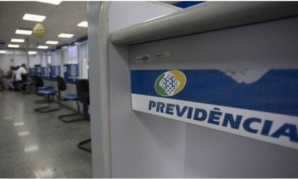 Fila de aposentadoria é de 640 mil pedidos, garante o presidente do INSS