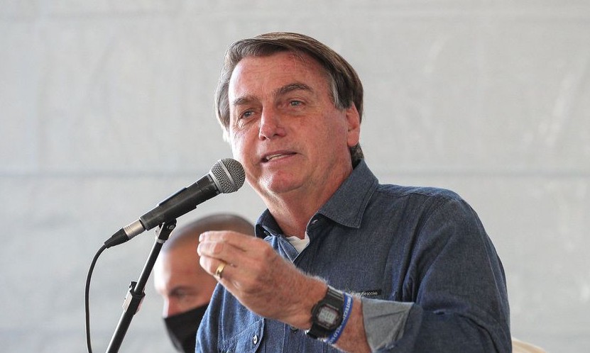 Bolsonaro: auxílio é “pouco para quem recebe e muito para quem paga”