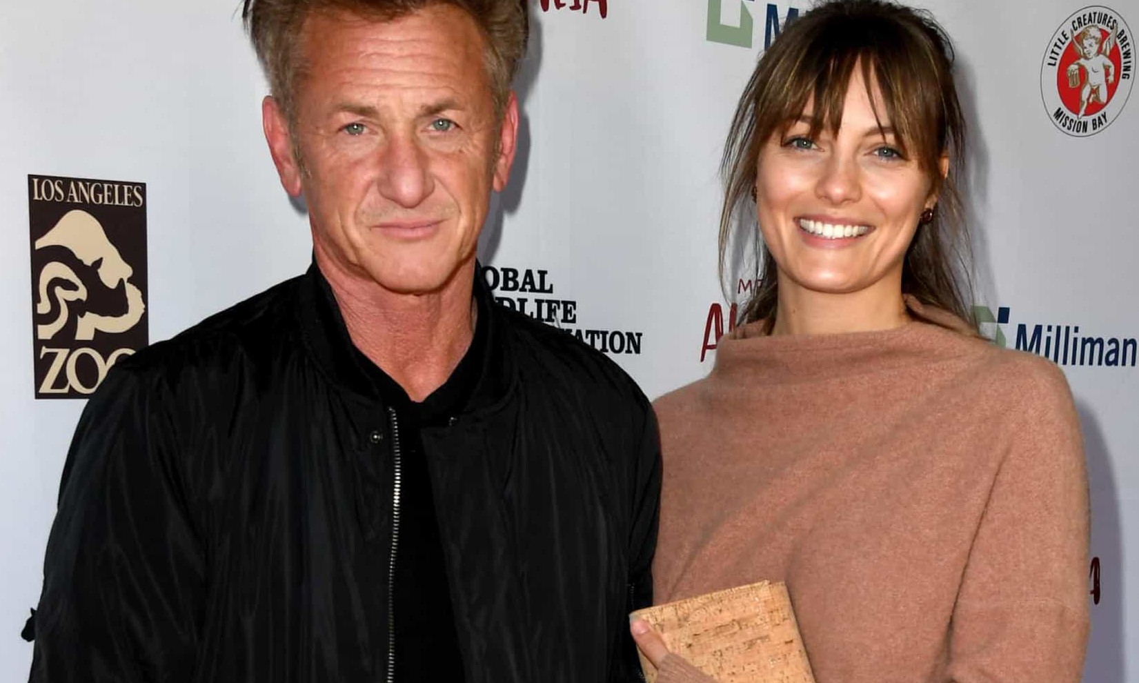 Sean Penn se casa em segredo com atriz 31 anos mais nova