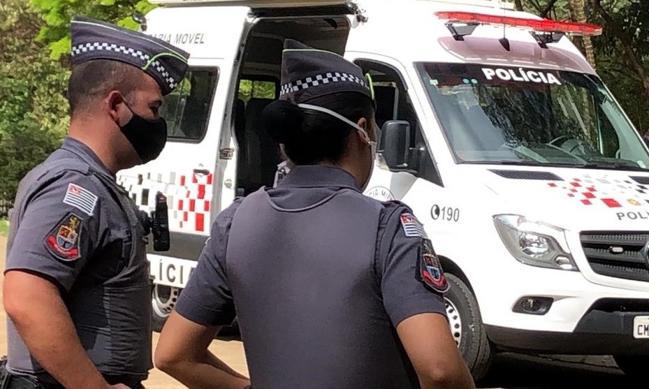 PMs de SP começam a usar câmeras após casos de violência policial