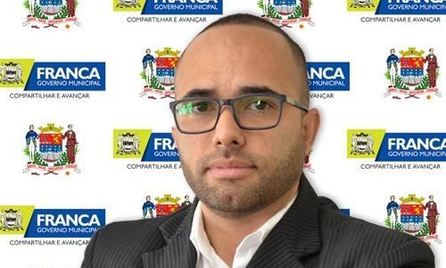 Gilson de Souza transfere advogado Adriel Cunha para presidência da FEAC