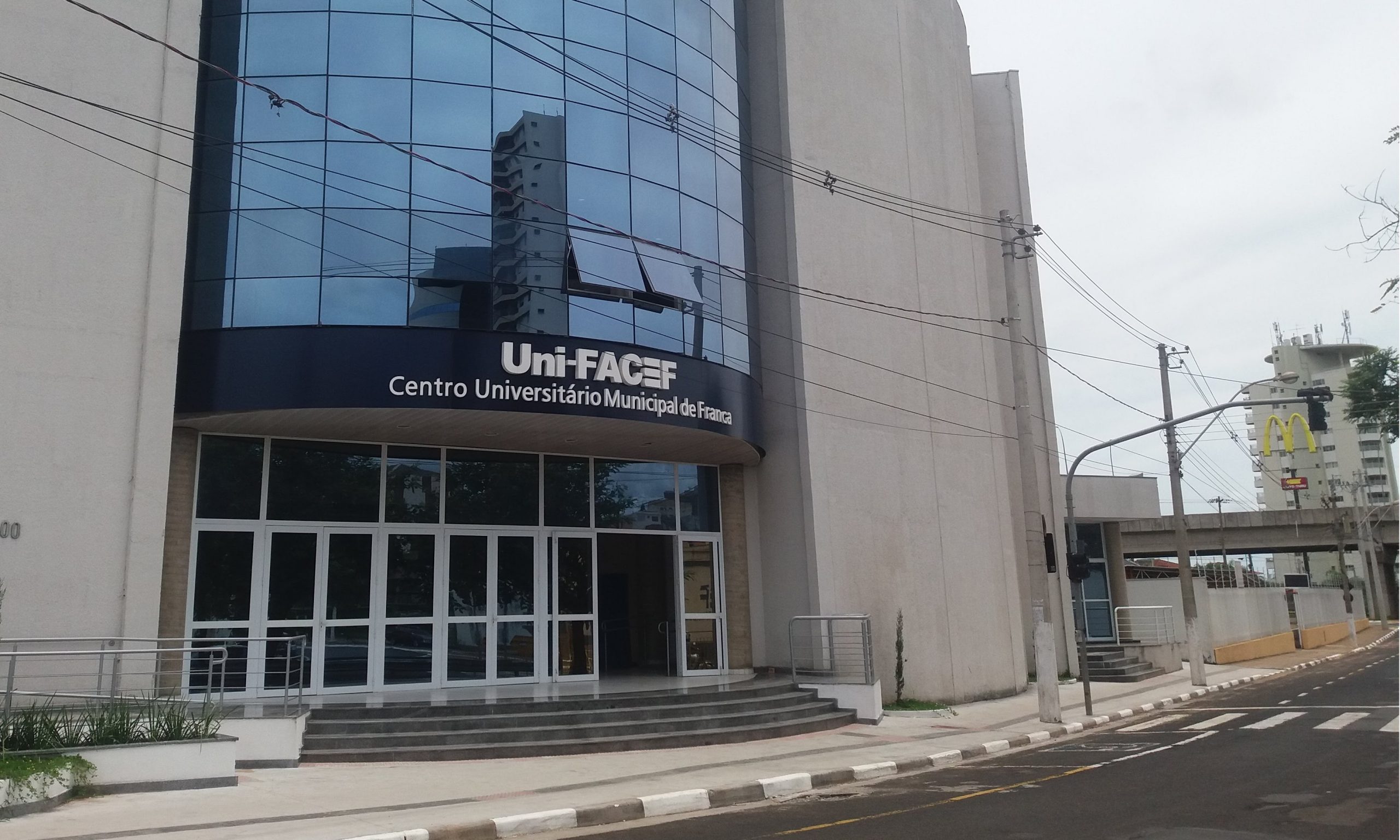 Uni FACEF realiza atividades sobre o agronegócio com alunos
