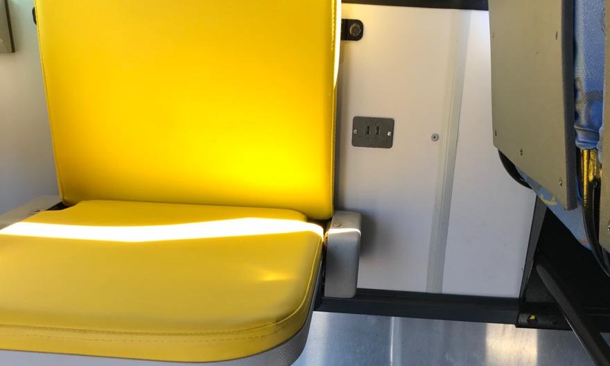 Transporte urbano de Franca oferece dispositivo para recarga de celulares
