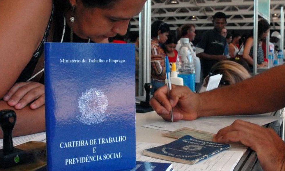 Programa paulista tem 10 mil vagas com benefício de auxílio-desemprego
