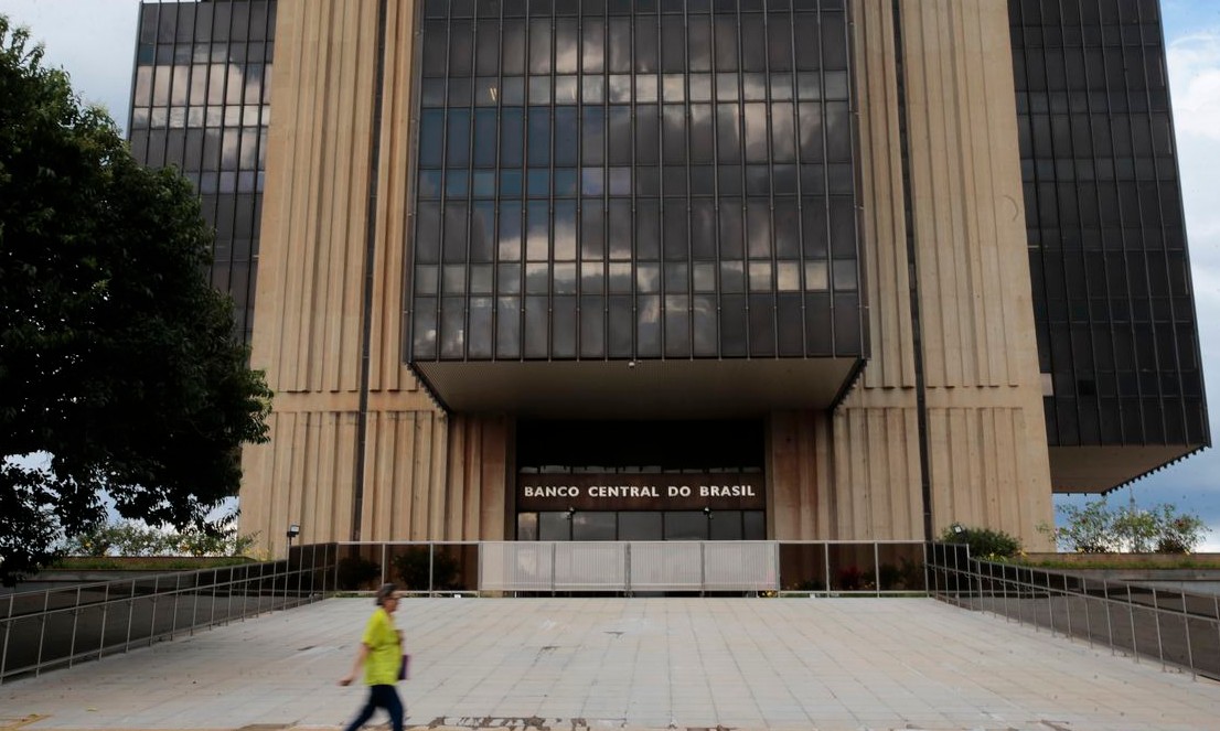 Mercado financeiro projeta queda de 5,62% na economia este ano