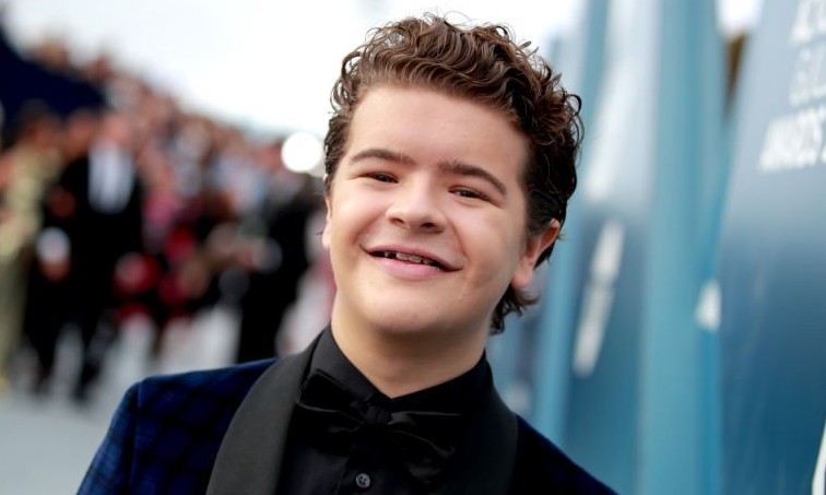 Jovem ator de ‘Stranger Things’ trabalha em restaurante como garçom