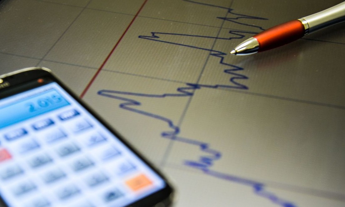Mercado financeiro prevê queda de 5,52% na economia para este ano