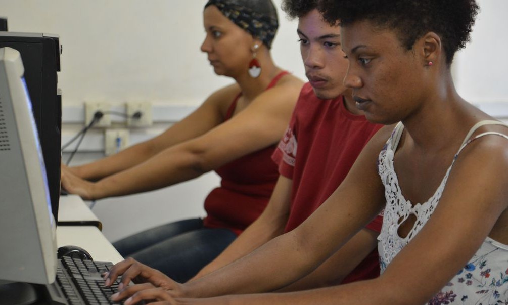 SP tem 20 mil vagas gratuitas para mulheres em cursos tecnológicos