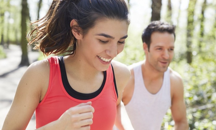 Dois minutos de exercícios já melhoram atividade do cérebro, diz estudo