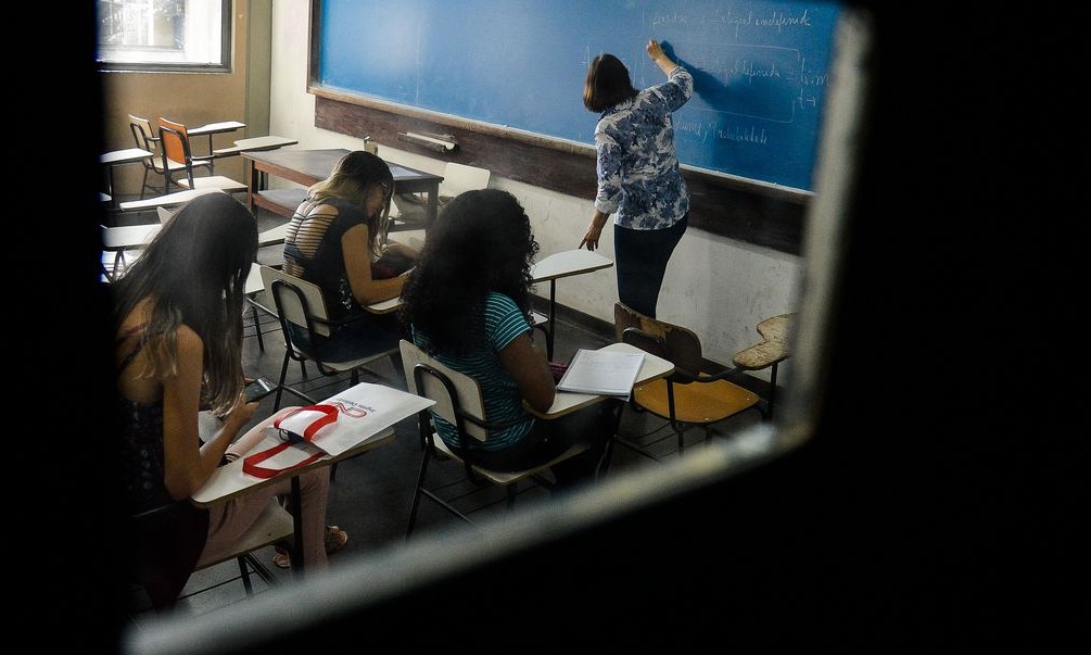 Aulas presenciais do ensino fundamental só em novembro, diz João Doria
