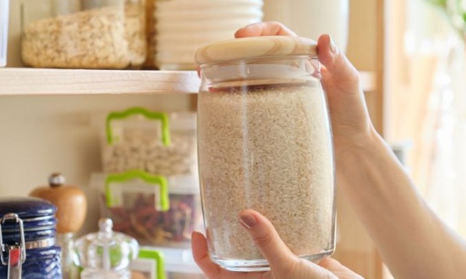 Na despensa: aprenda como evitar surgimento de bichinhos no arroz cru