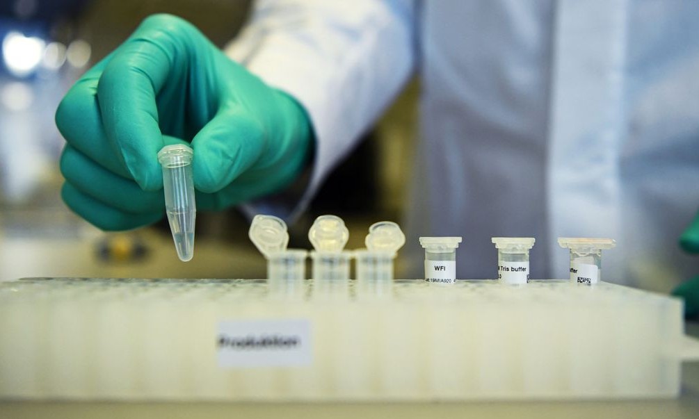 OMS não espera vacinação ampla contra covid-19 antes de meados de 2021
