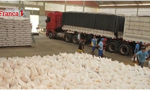 Conab divulga serviço que sugere a produtor de café espaços em armazéns