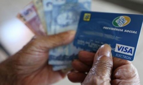 Idosos são alvo de mais de 60% dos golpes financeiros, segundo Febraban