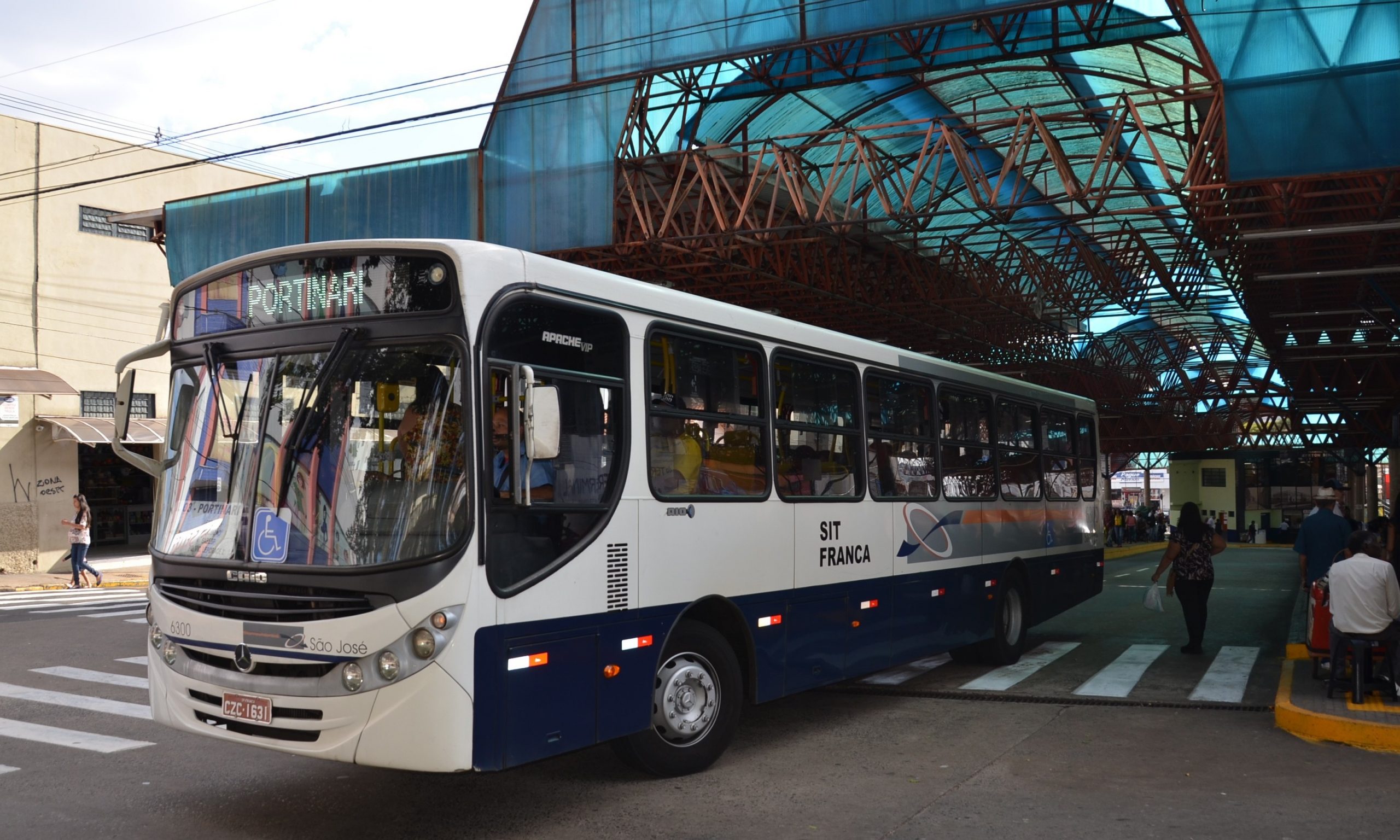 Transporte coletivo de Franca conta com mais 12 linhas especiais à noite