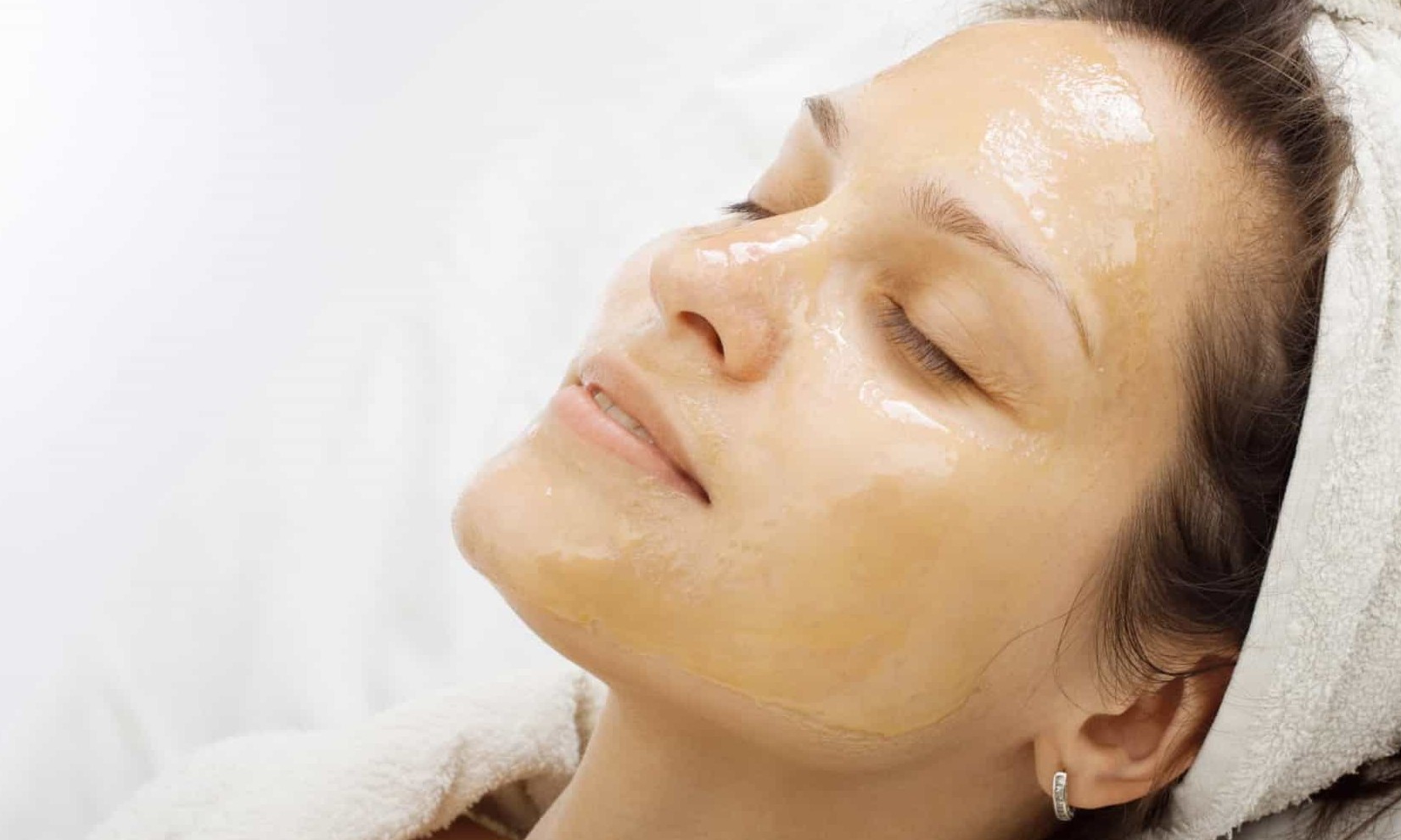 Conheça uma máscara fácil que previne e elimina rapidamente a acne